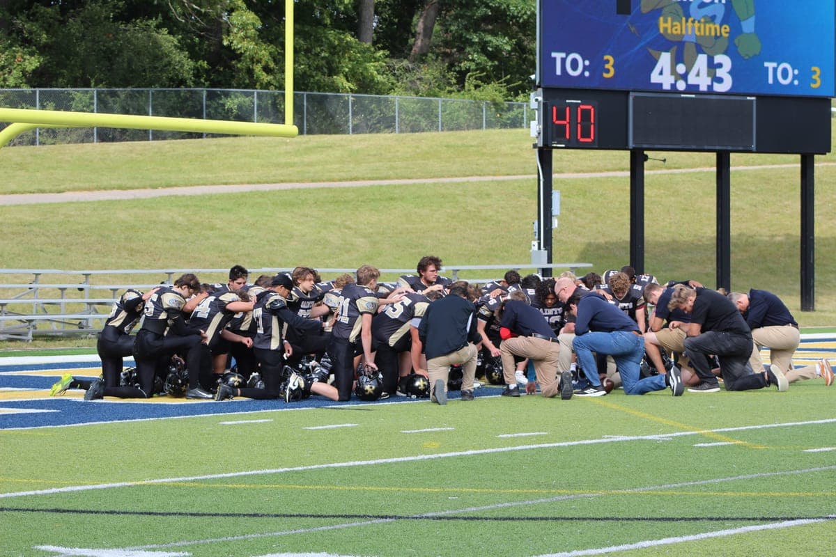 Saints 2025 game action shot